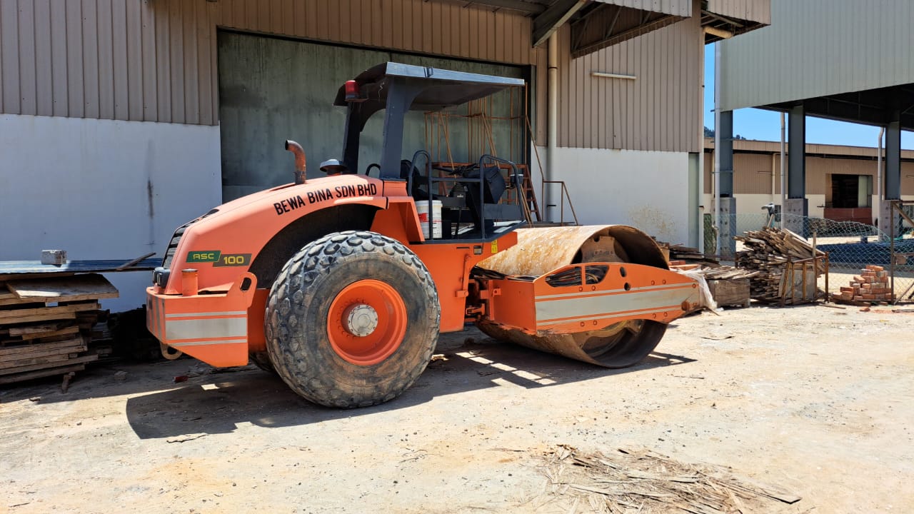 single drum roller 4 wheel drive