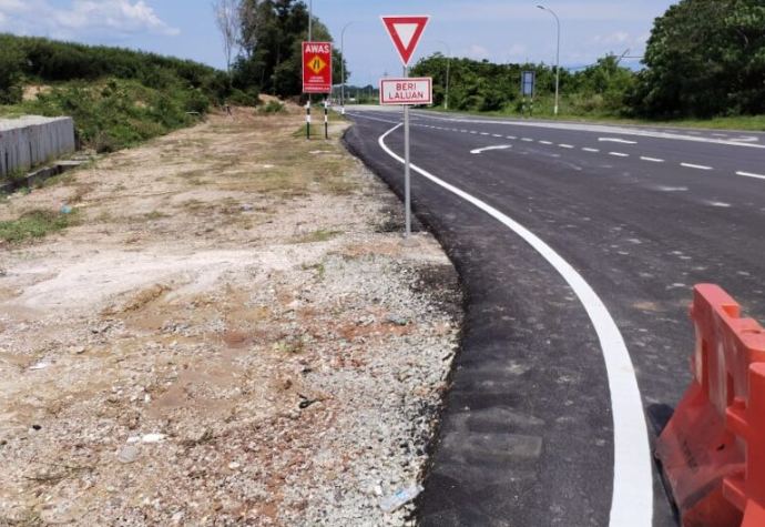Widen & Resurface Federal (JKR) Road at Jalan Lahat 3