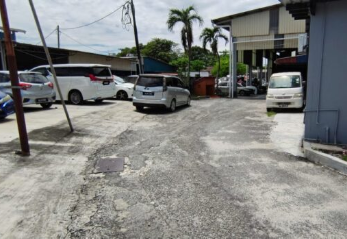 Lau Motor Workshop Menglembu 3